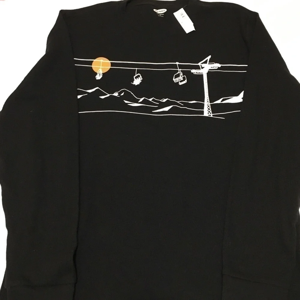 3/$35❤️Old Navy extra-large black and white long sleeve